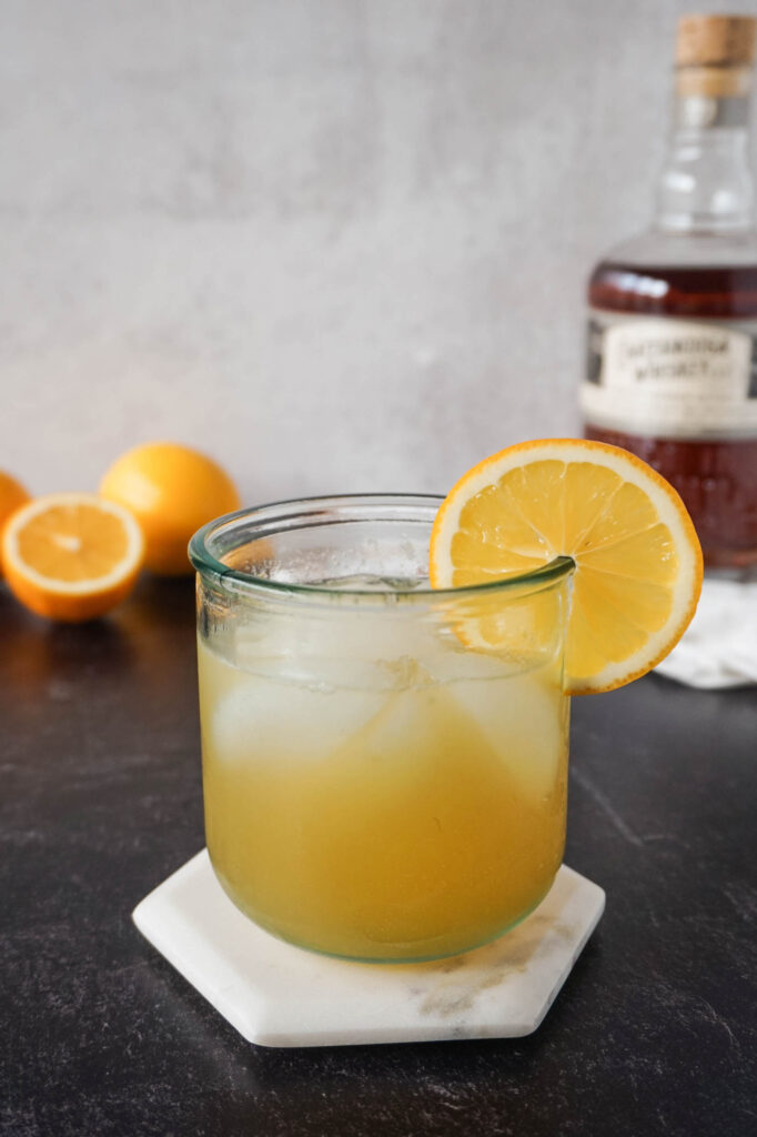 tennessee meyer lemonade whiskey smash cocktail