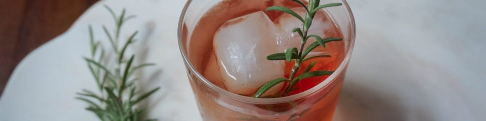 dixie peach ginger vodka cocktail