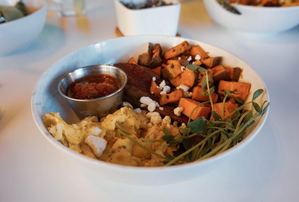 naked foods chattanooga breakfast bowl